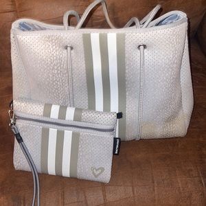 Prenelove tote
